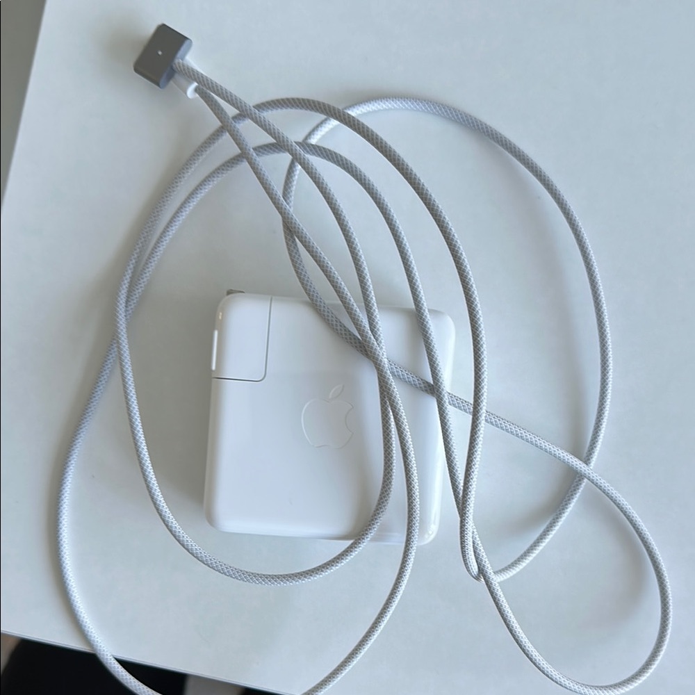 Apple laptop charger